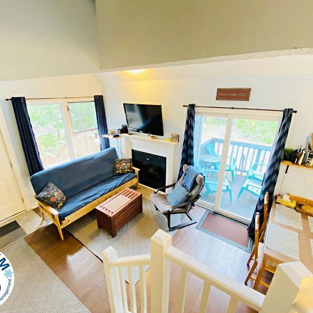 Cozy Studio Loft With 2 Baths Next To Slopes Blue Mountains Luaran gambar